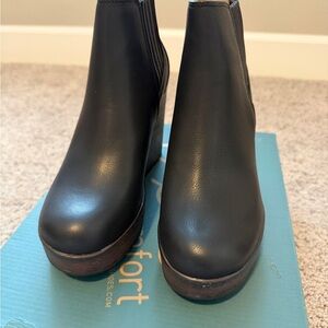 b.o.c. Black Ankle Booties